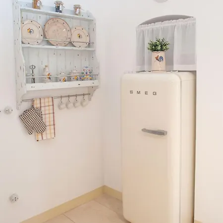 Antica Casa Scesciola Holiday home *