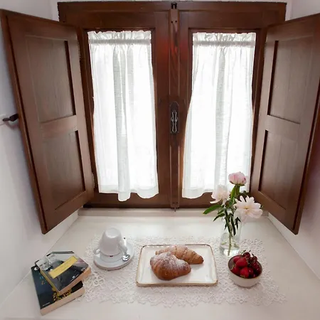 Antica Casa Scesciola بيت للعطل روتيليانو